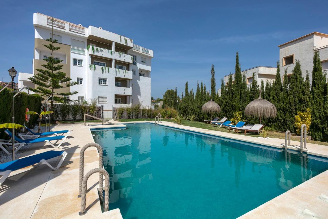 Stunning Renovated Golden Banus! Rdr254
